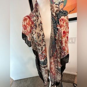 Do everything in Love Kimono Coverup